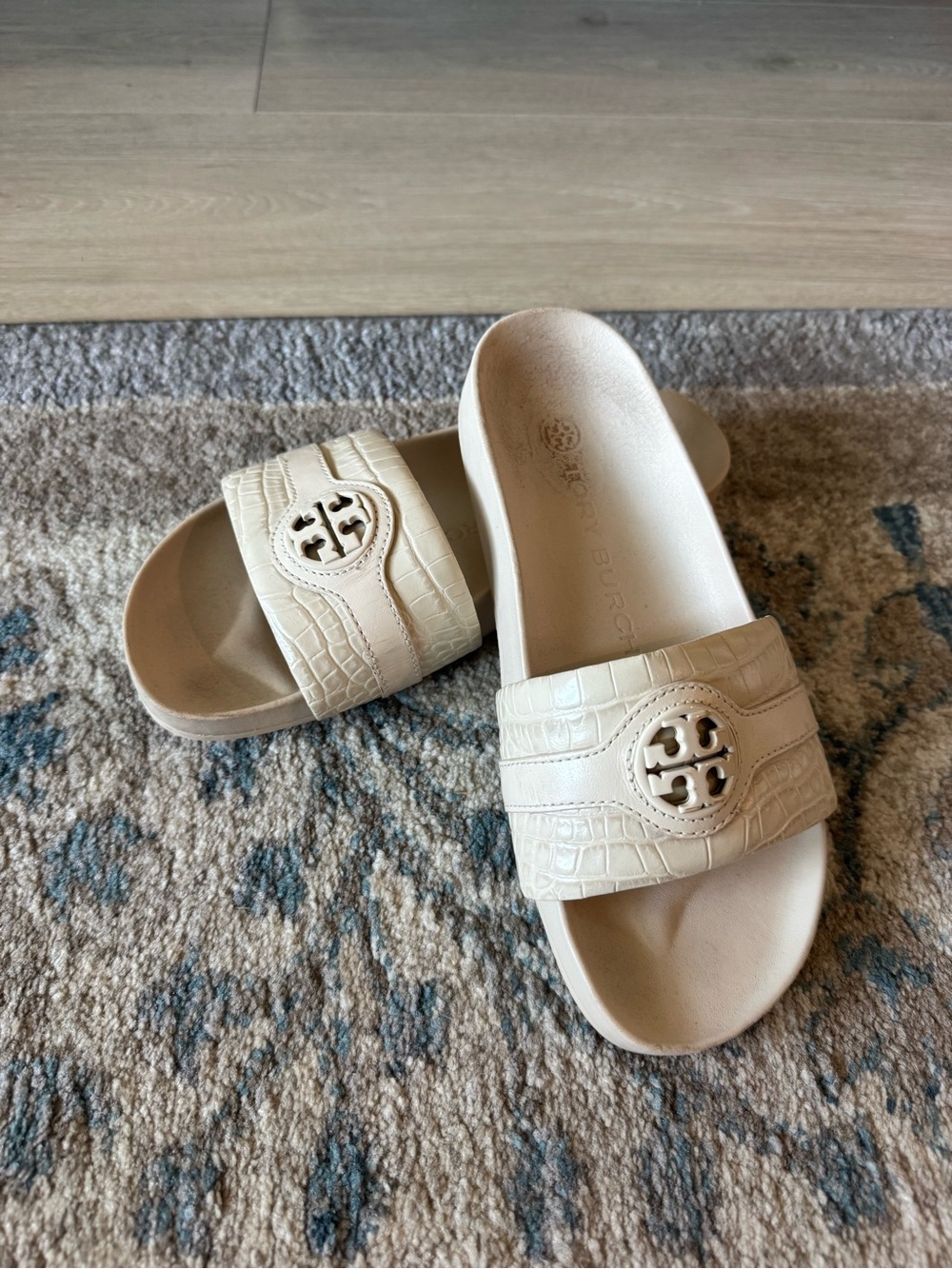 Tory Burch Cream Croc-Embossed Logo Slide Sandals